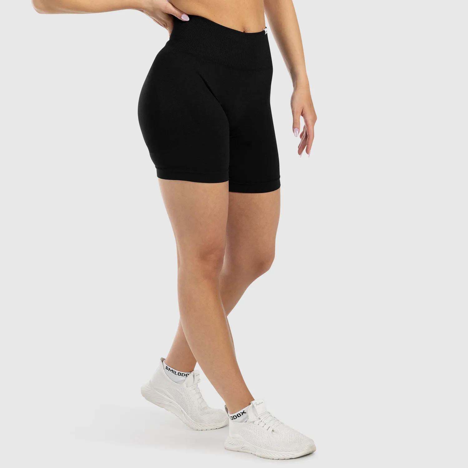 Smilodox Edina Scrunch Shorts Schwarz Damen Seamless