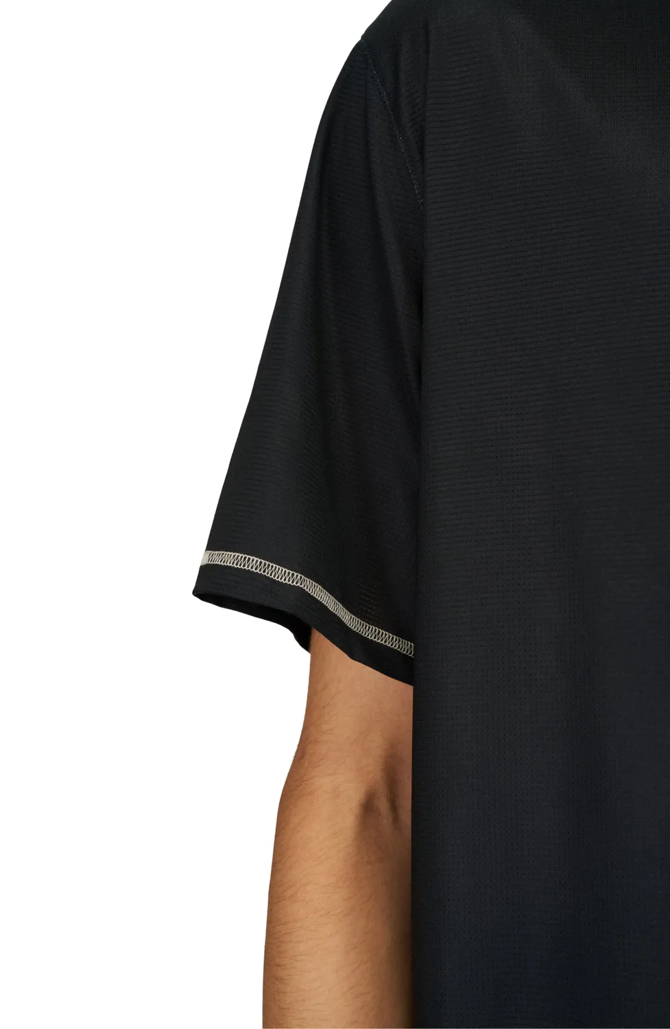 UNNA Wavy Tee T-Shirt Schwarz atmungsaktiv