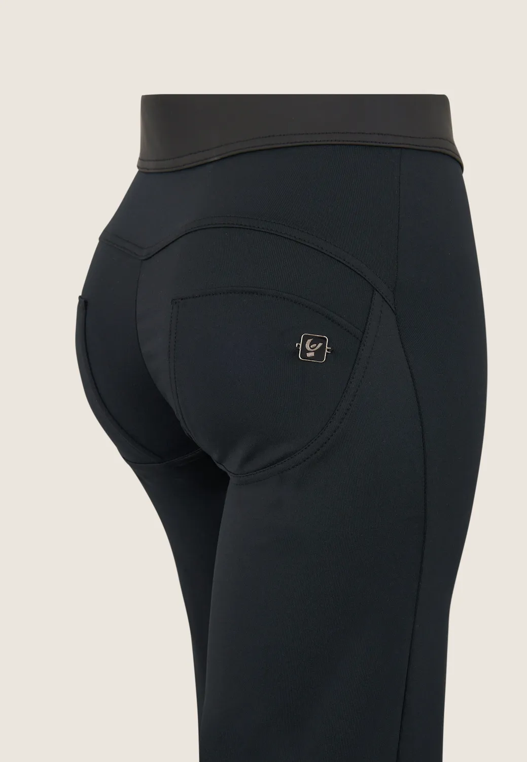 Freddy WR.UP Wide Leg Hose Schwarz Leder-Optik