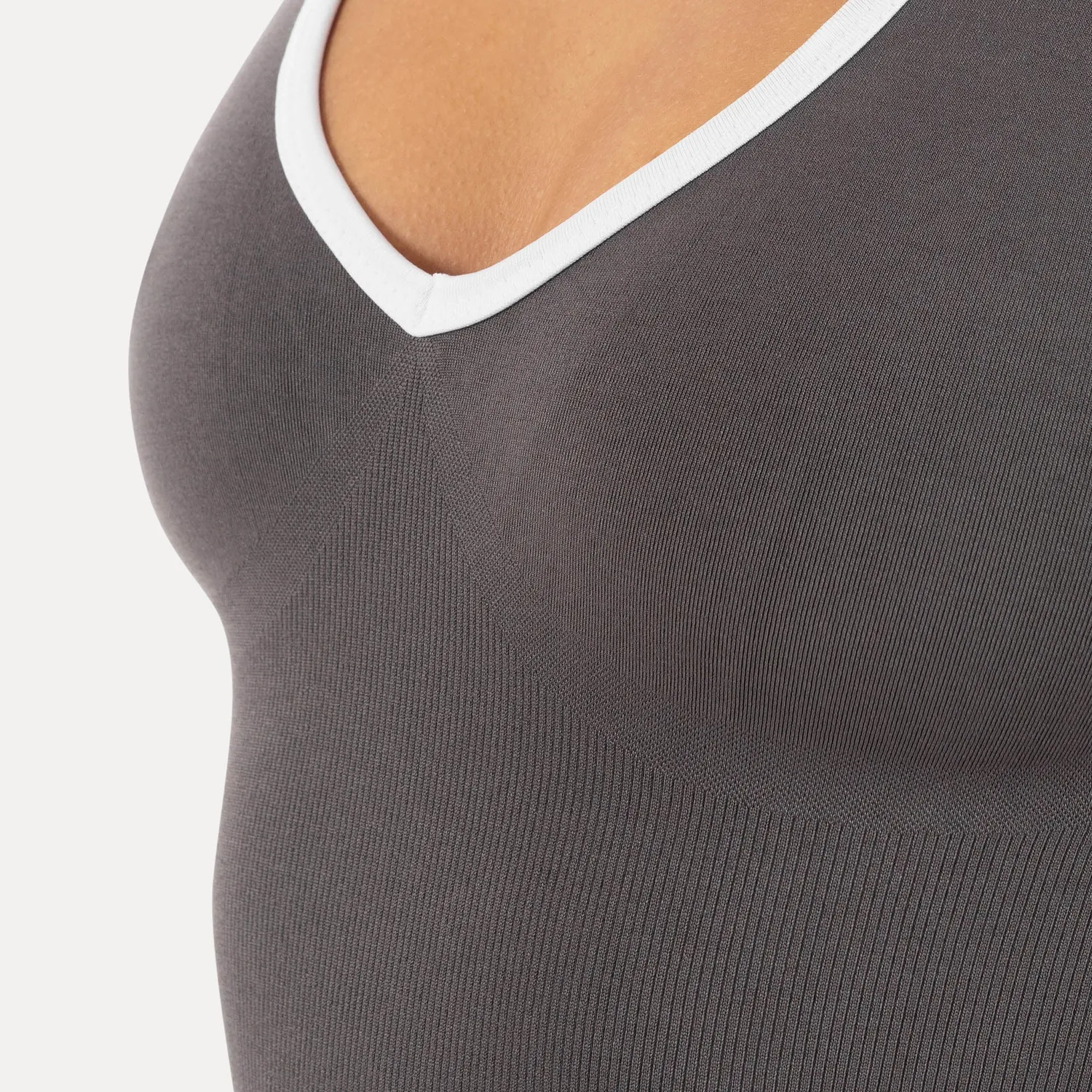 Smilodox Lunara Theda Sporttop Schwarz Halterneck