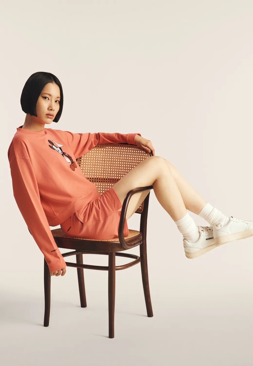 Freddy Mickey Mouse Cropped Sweatshirt weiß Comfort Fit