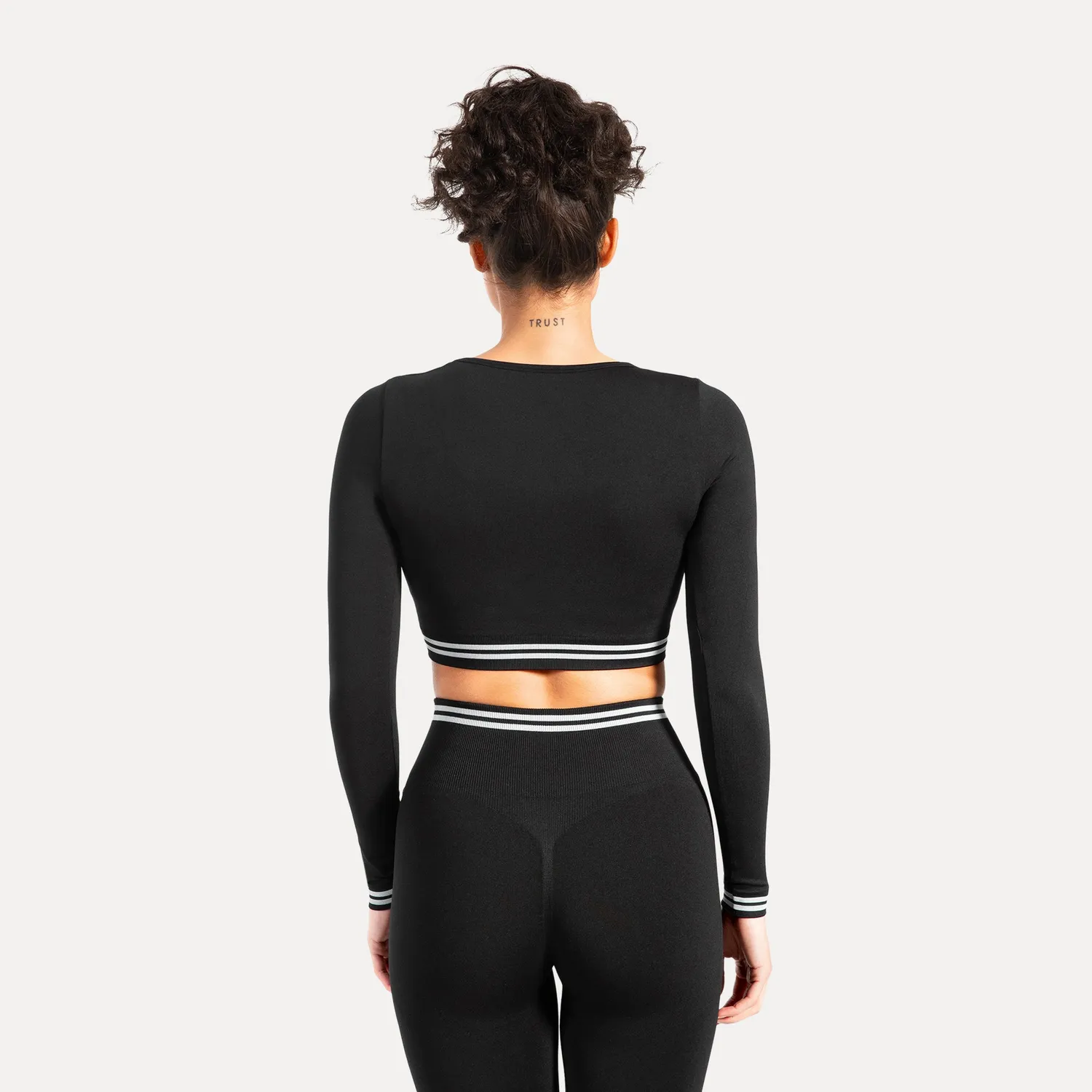Smilodox Lunara Miriel Longsleeve Schwarz Tailliert