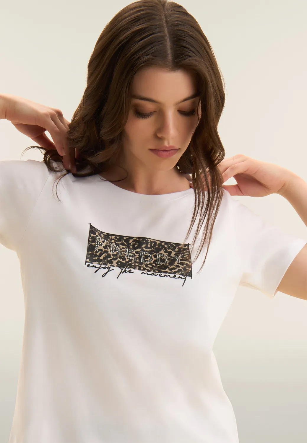 Freddy Leo Print T-Shirt Weiß mit Nieten-Logo