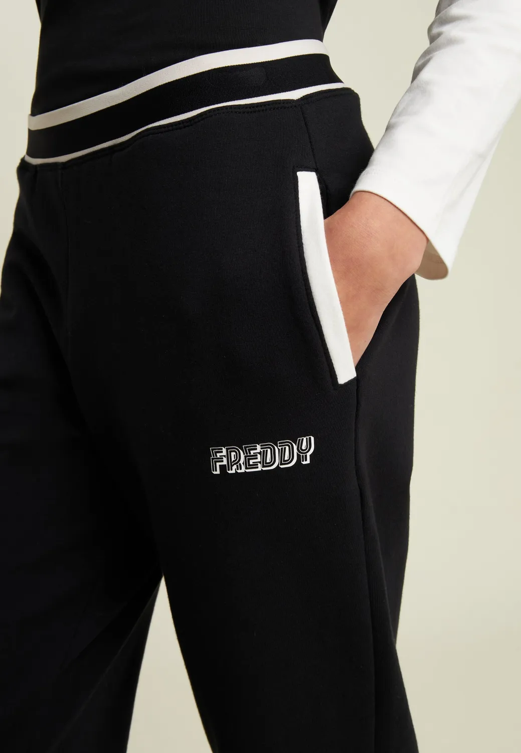 Freddy Sweathose regular Schwarz Kontraststreifen