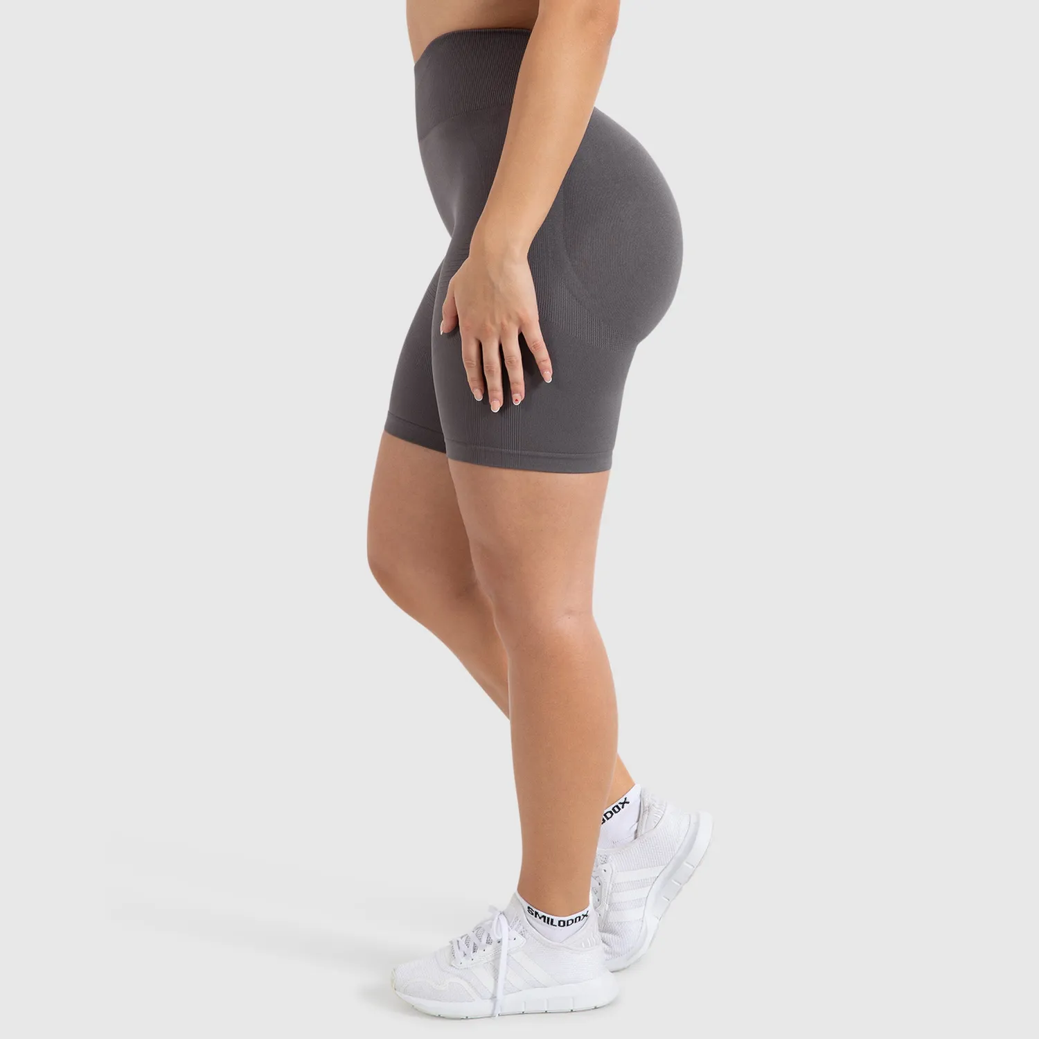 Smilodox Cetrina Maria Solid Shorts Schwarz Scrunch